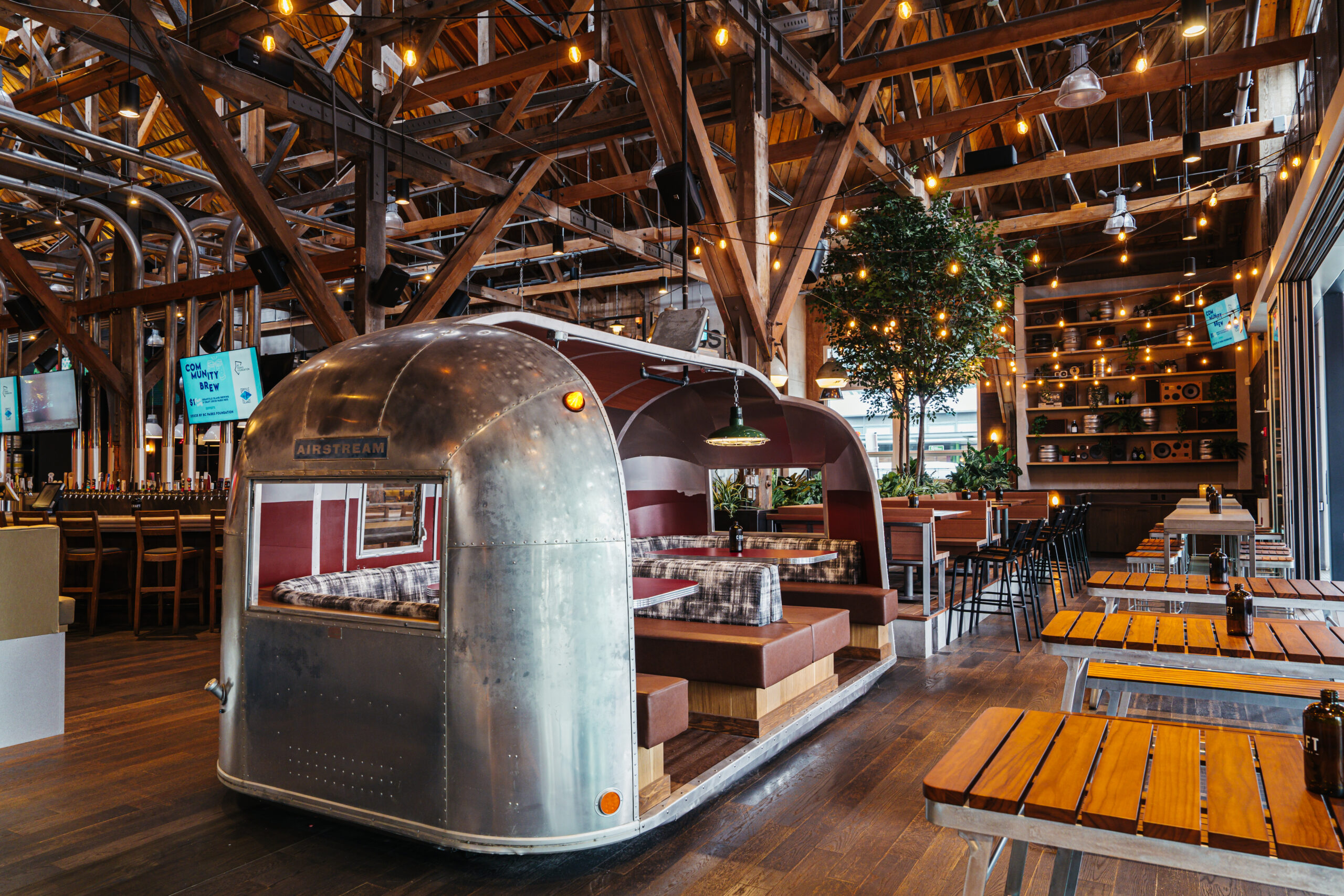 Craft restaurant shop